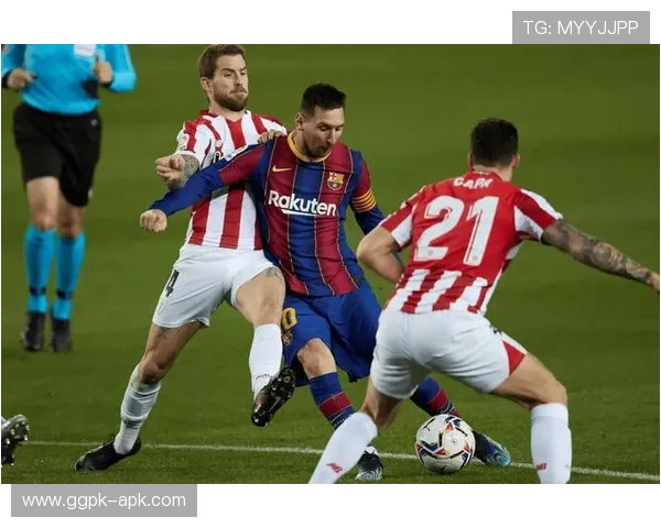 开云足球官网为用户提供专业的足球战术分析和比赛预测服务 开云足球官网为用户提供专业的足球战术分析和比赛预测服务